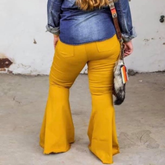 Mustard flare jeans by L&B - Picture 2 of 3